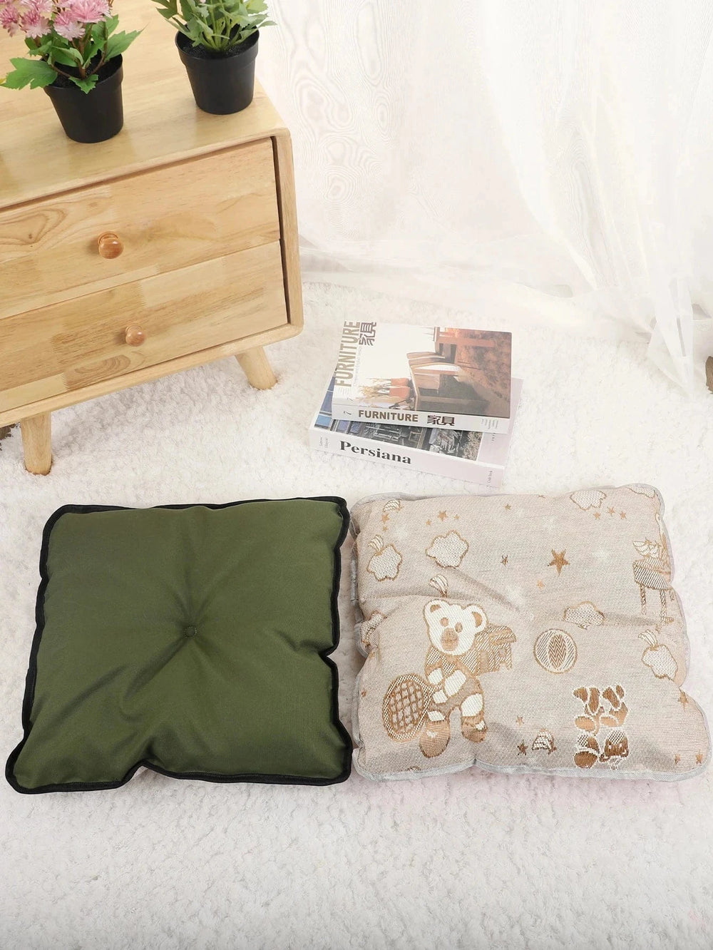 Clamshell Pet Tent Bed - Breathable Four Seasons Cat House with Warm Cushion