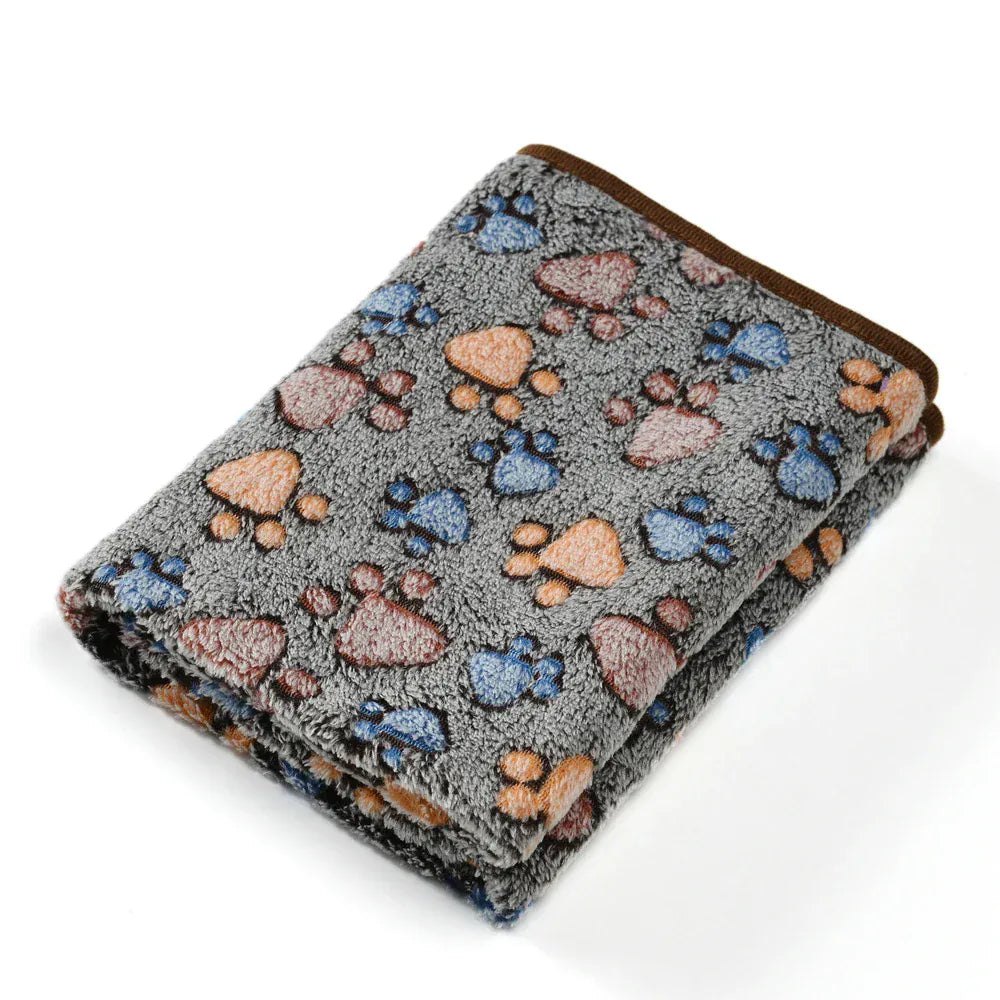 Winter Pet Blanket with Paw Print - Cozy Thicken Fleece Mat for Cats & Dogs
