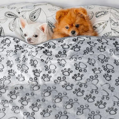 Pet Blanket Warm Comfortable Cat Dog Pads Winter Pets Supplies Cutting Flower Footprints Pet Mat Machine Washable Soft Blanket