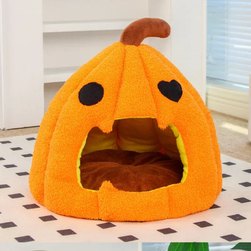 Christmas Pumpkin Pet Bed – Warm Winter Cat & Dog House with Removable Cushion