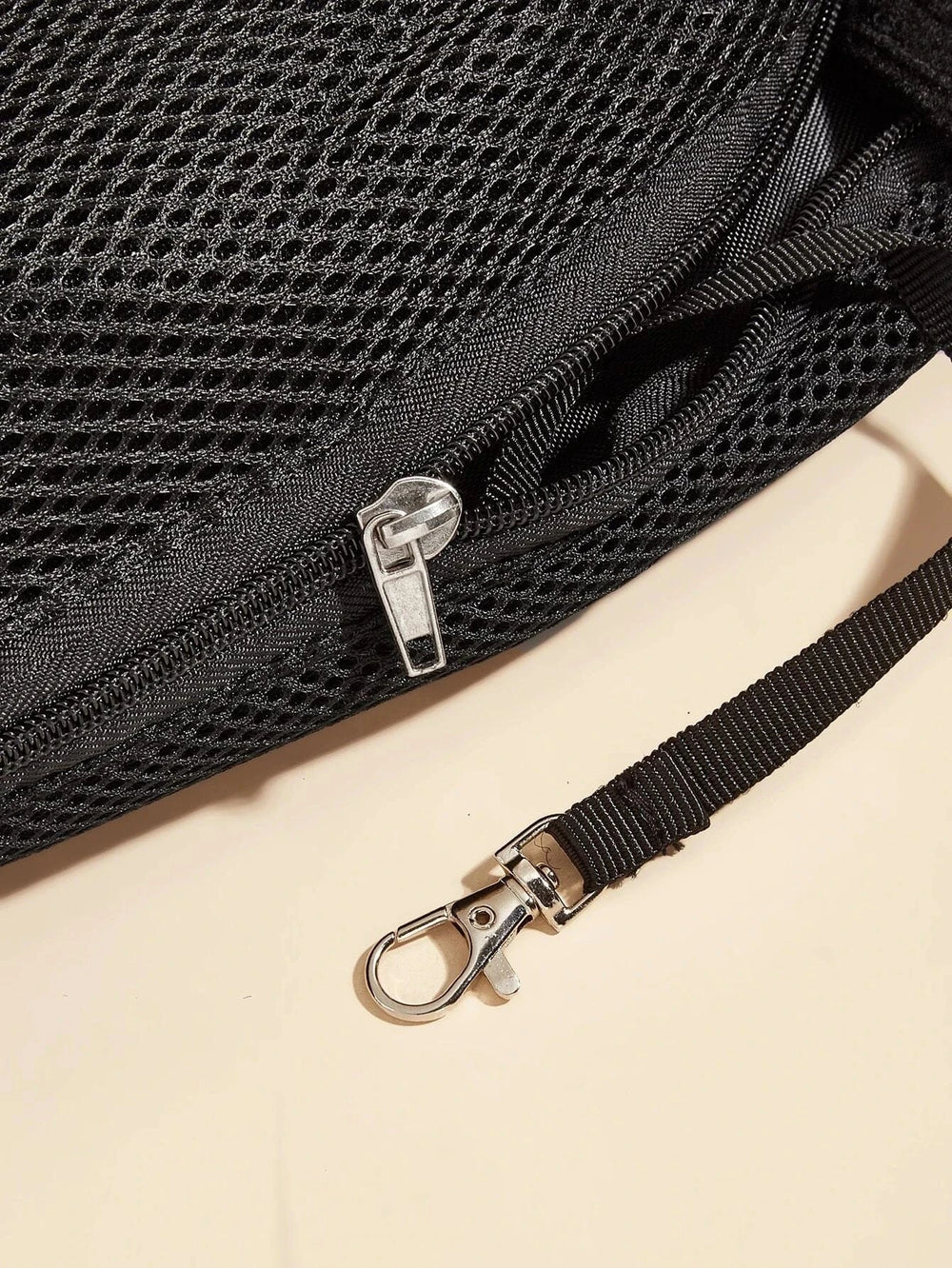 Outdoor Cat Backpack Carrier - Portable Pet Travel Backpack for Cats & Small Dogs, Lightweight Breathable Handbag for Hiking & Outings