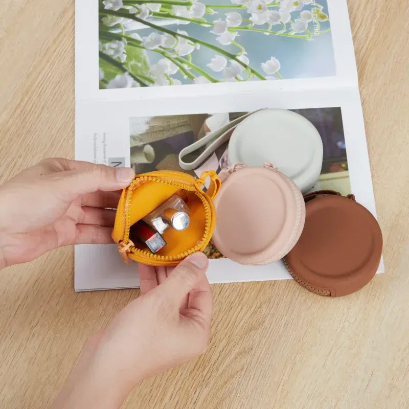 Silicone Dog Training Pouch - Waterproof Treat Bag for Outdoor Training